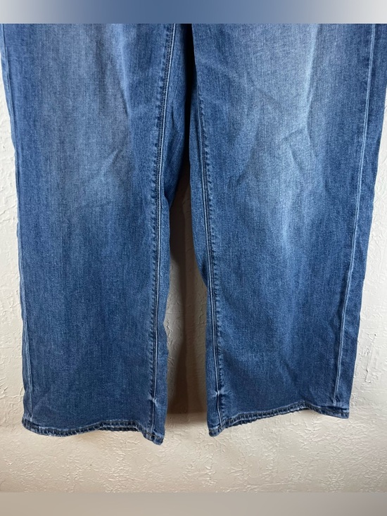 American Eagle Dreamy Drape Stretch Super High-Waisted Baggy Wide-Leg Jeans - Picture 8 of 15